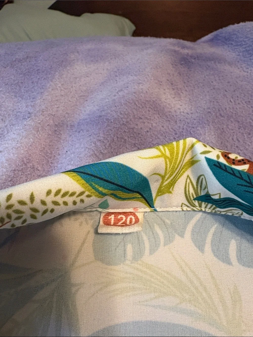 Kids Tropical Print Matching Set in White and Green that’s like a size 5/6